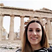 Laureata in lettere classiche e in filologia classica offro lezioni private di italiano, storia, geografia, latino e greco